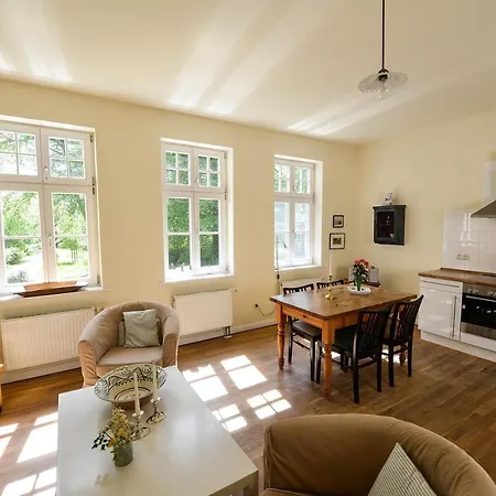 Gut Apartment